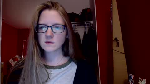 Snapshot of angelicangel3 chatting on March 9, 2025, 3:32 am AngelicAngel online show from March 9, 2025, 3:32 am