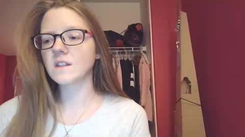 Snapshot of angelicangel3 chatting on December 22, 2025, 2:08 am AngelicAngel online show from December 22, 2025, 2:08 am