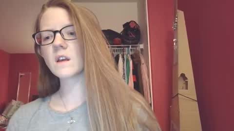 AngelicAngel online show from April 19, 2026, 3:17 am