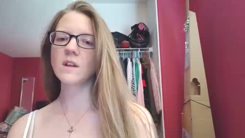 AngelicAngel online show from April 20, 2026, 6:53 pm
