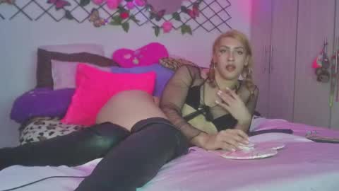 ANGELICUNTYXXX online show from March 24, 2026, 9:36 am