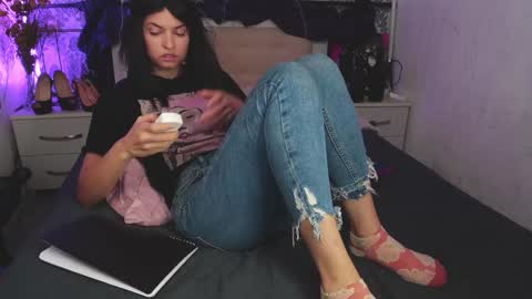 Angelika Rouge online show from September 18, 2025, 3:58 pm