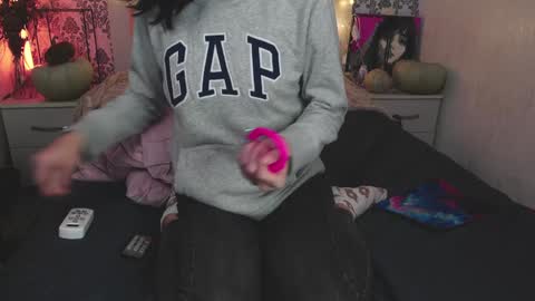 Angelika Rouge online show from November 8, 2025, 5:23 pm