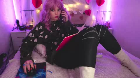 Snapshot of angelika_rouge chatting on March 7, 2026, 12:46 pm Angelika Rouge online show from March 7, 2026, 12:46 pm