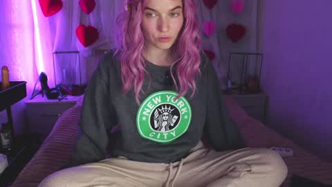 Snapshot of angelika_rouge chatting on March 14, 2026, 6:24 pm Angelika Rouge online show from March 14, 2026, 6:24 pm
