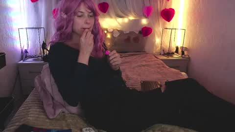 Snapshot of angelika_rouge chatting on April 3, 2026, 5:44 pm Angelika Rouge online show from April 3, 2026, 5:44 pm