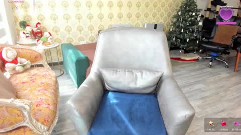 angelina_class_7 online show from November 28, 2025, 3:04 pm