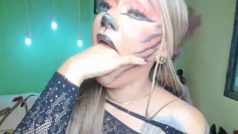 Angelina  online show from October 13, 2025, 3:56 pm