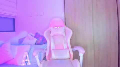 ANGELINA  INDEPENDENT MODEL online show from February 17, 2025, 2:20 am