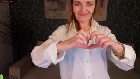 Angelina online show from February 15, 2026, 7:51 am