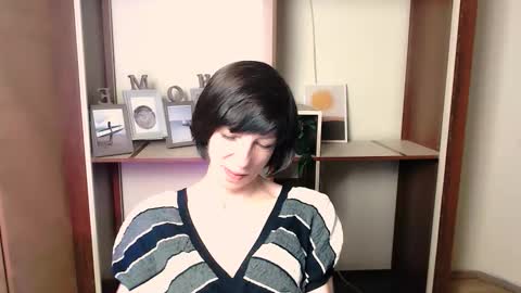 Angelina online show from November 7, 2025, 8:25 am