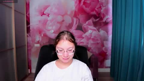 AngelinaLow online show from October 1, 2025, 11:27 am