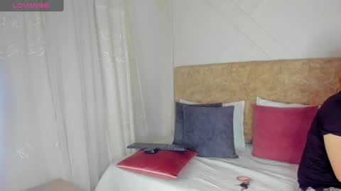 angelinarouse_ online show from October 7, 2025, 2:42 am