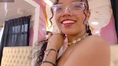 angeline_scot online show from May 1, 2026, 3:05 pm