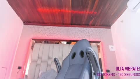 Snapshot of angelineheet chatting on December 19, 2024, 10:02 am Angeline Heet online show from December 19, 2024, 10:02 am