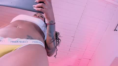 Angeline Heet online show from June 4, 2026, 11:44 pm