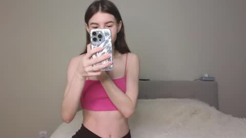 Snapshot of angelinejo chatting on April 3, 2026, 3:04 am Angel online show from April 3, 2026, 3:04 am