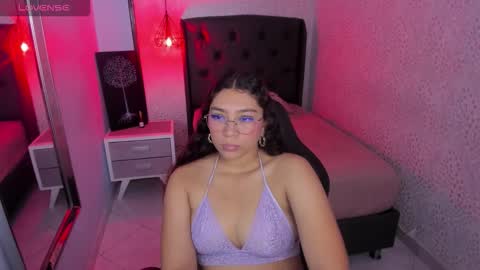Snapshot of angelinemore chatting on February 27, 2026, 12:49 pm ANGELINE online show from February 27, 2026, 12:49 pm