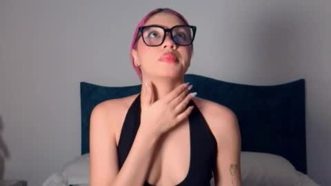 Angelinhaa  online show from December 19, 2025, 2:40 am