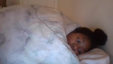 angeliquebelcaliz online show from February 16, 2025, 8:10 am