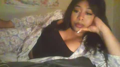 Snapshot of angeliquebelcaliz chatting on May 11, 2026, 12:27 am angeliquebelcaliz online show from May 11, 2026, 12:27 am