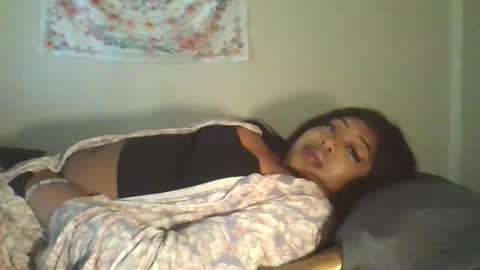 Snapshot of angeliquebelcaliz chatting on May 15, 2026, 2:02 pm angeliquebelcaliz online show from May 15, 2026, 2:02 pm