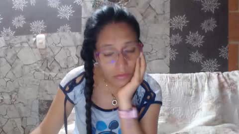 angela online show from December 14, 2024, 10:45 am