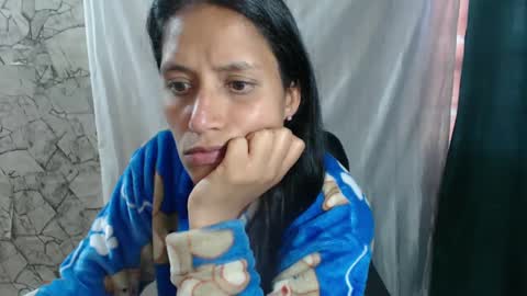 angela online show from September 14, 2025, 10:42 pm