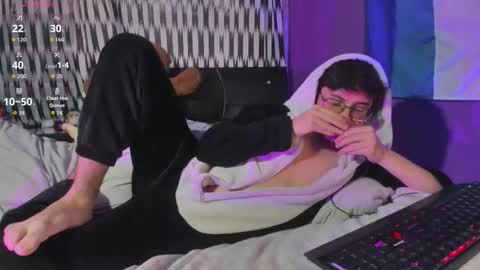 Snapshot of angelito18_twink chatting on March 13, 2026, 11:11 pm Angel online show from March 13, 2026, 11:11 pm