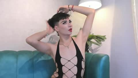 Snapshot of angell_fire chatting on May 22, 2026, 12:29 am Angell online show from May 22, 2026, 12:29 am