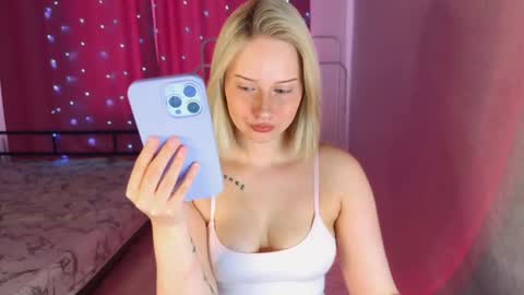 Cutie online show from April 16, 2026, 10:05 am