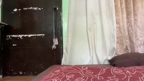 angellovesu14 online show from April 6, 2026, 3:26 am