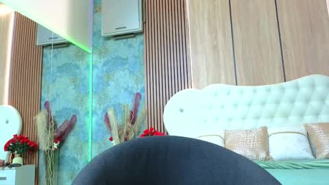 angellys online show from March 29, 2026, 7:19 am