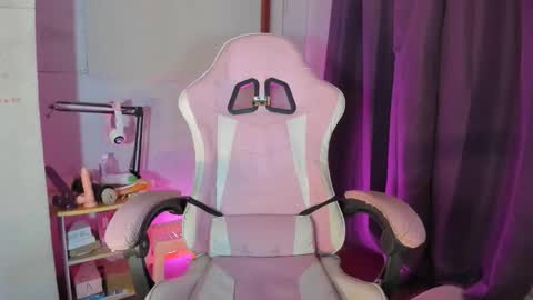 angel online show from April 8, 2026, 1:49 am