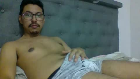 Snapshot of angelmont30 chatting on December 17, 2025, 2:17 am Angel online show from December 17, 2025, 2:17 am