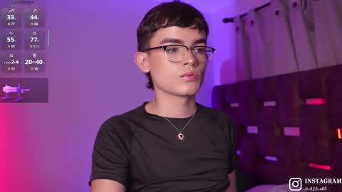 Angelo I work from home this is my room  online show from October 9, 2025, 7:28 am