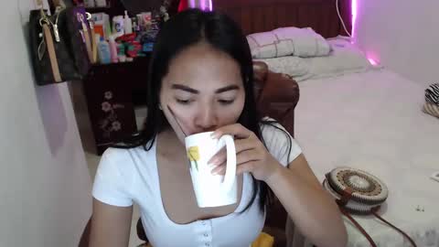Snapshot of angelofcumx chatting on January 4, 2025, 1:52 am sabina online show from January 4, 2025, 1:52 am