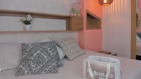 angelrose2323 online show from December 20, 2024, 8:06 am