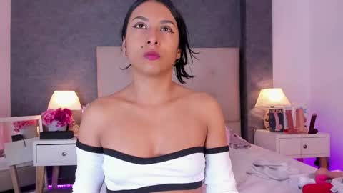 Angela online show from October 16, 2025, 11:33 am