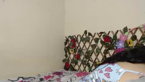 angelsexhotlatin online show from April 4, 2026, 4:37 pm