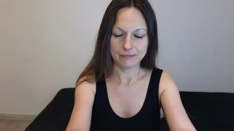 Snapshot of angelslive99 chatting on July 22, 2026, 11:57 am Giulia online show from July 22, 2026, 11:57 am