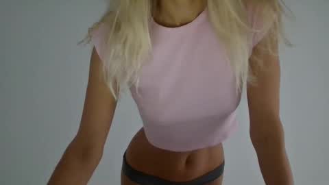 Alesia online show from October 26, 2025, 6:19 am