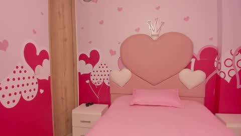 Angel  online show from February 15, 2025, 9:49 am