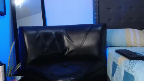 Angel Storm online show from November 20, 2025, 5:51 am