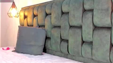 ANGIE online show from October 11, 2025, 2:48 pm