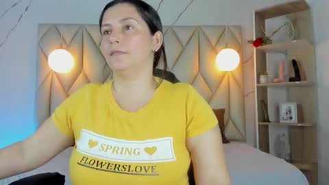 ANGIE online show from February 10, 2026, 2:21 pm