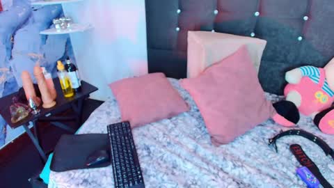 ANGEL online show from September 25, 2025, 3:05 pm