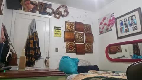 angelvanderpool71 online show from October 8, 2025, 9:40 am