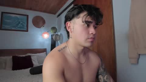 Angel Fox online show from March 1, 2025, 2:13 pm