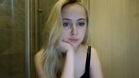 Snapshot of angelxloe chatting on June 8, 2026, 8:48 am Im Chloe i do FLASH BOOBS for new fan club online show from June 8, 2026, 8:48 am